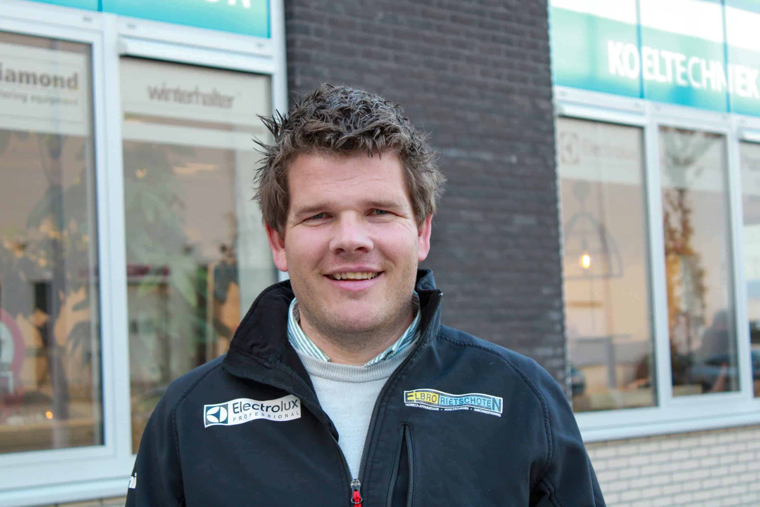 Martin, Eigenaar